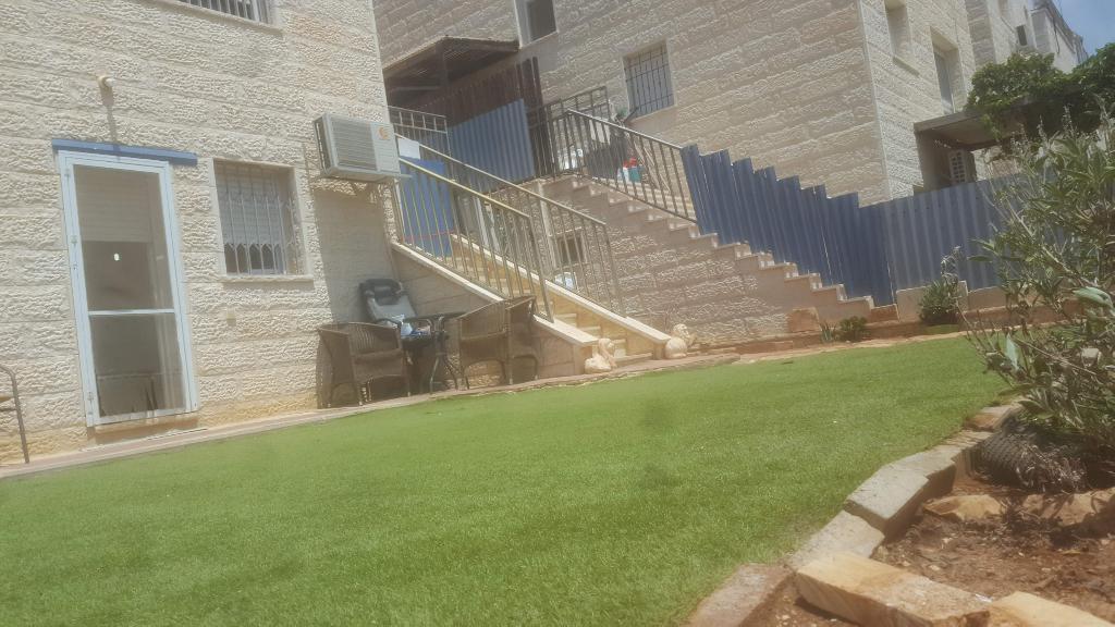 עוזי מזרחי אילוף ופנסיון ביתי עוזי מזרחי אילוף ופנסיון ביתי