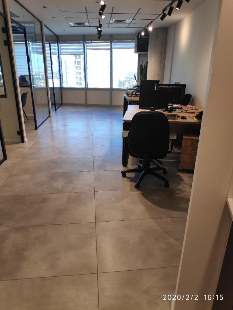 אנג'לה וקסלר אנג'לה וקסלר