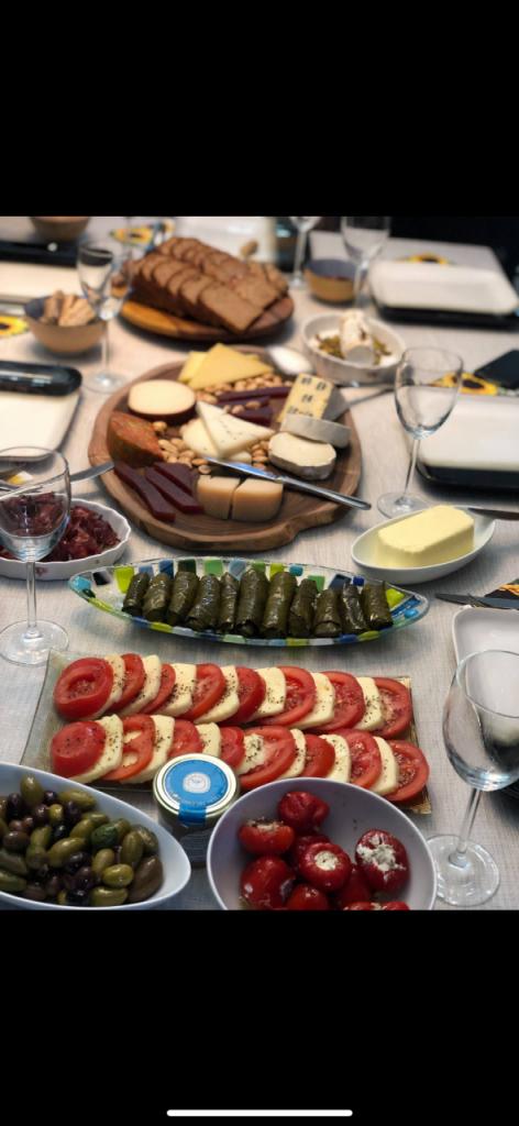 Rosa מעדניית גבינות ויין Rosa מעדניית גבינות ויין