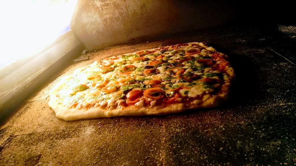 פיצה סיסיליה פיצה סיסיליה