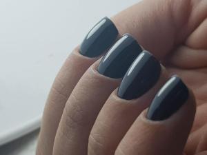 Eyal Nails & Cosmetics