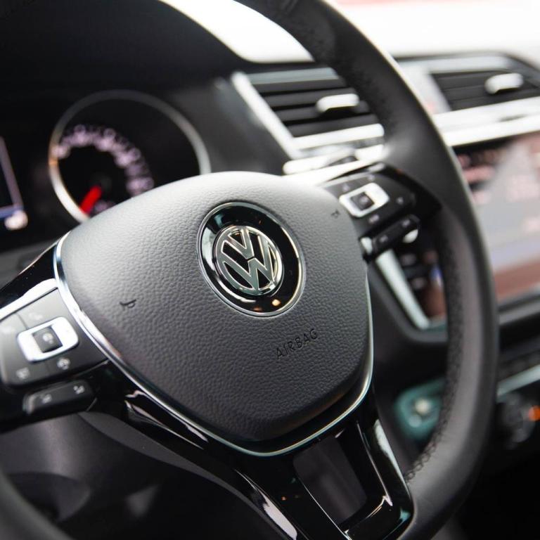 אדם לרכב אדם לרכב