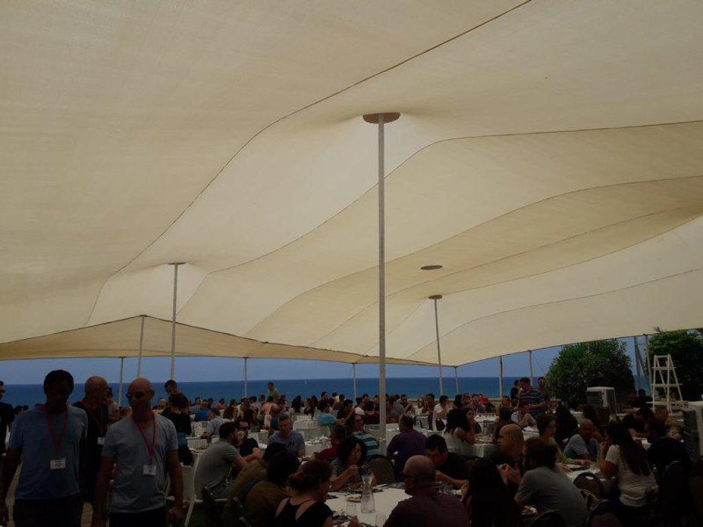 RNA הצללות ואוהלים RNA הצללות ואוהלים