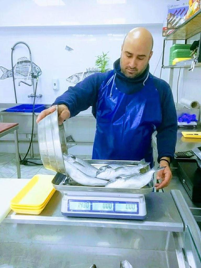 עפים על דגים פליי פיש עפים על דגים פליי פיש