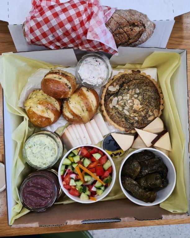 אלגרה ולאון אלגרה ולאון