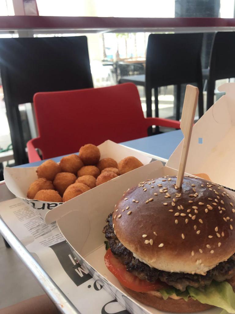 בורגר קומפני בורגר קומפני