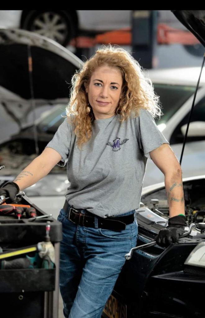 מוסך אימפריית M מוסך אימפריית M