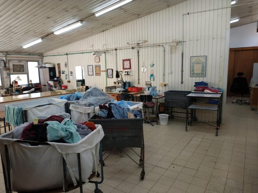 אבישקו שירותי כביסה. אבישקו שירותי כביסה.