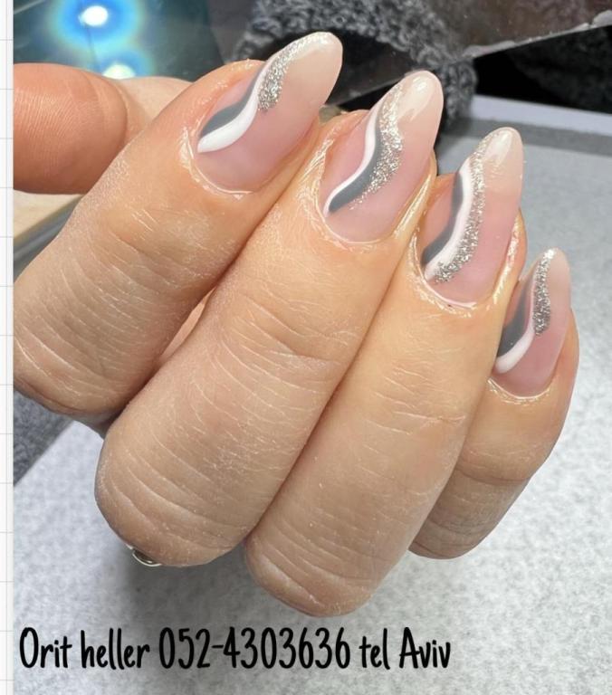 אורית הלר אורית הלר