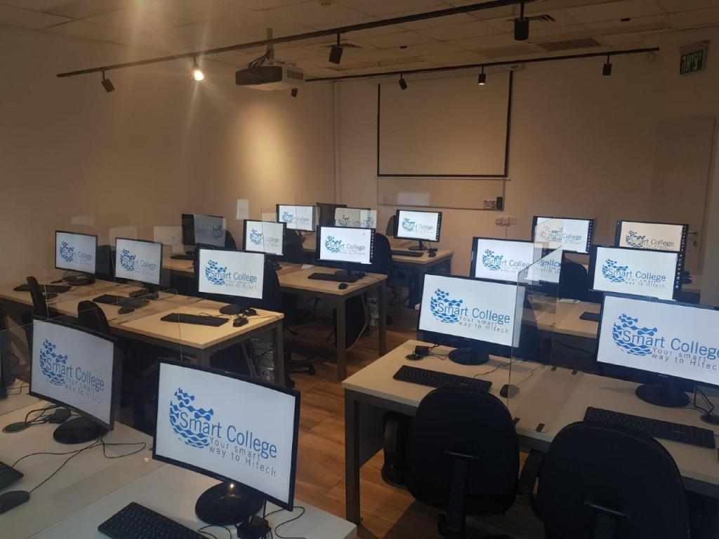 מכללת סמארט מכללת סמארט