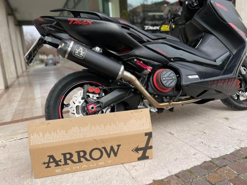 נדב בייקס נדב בייקס