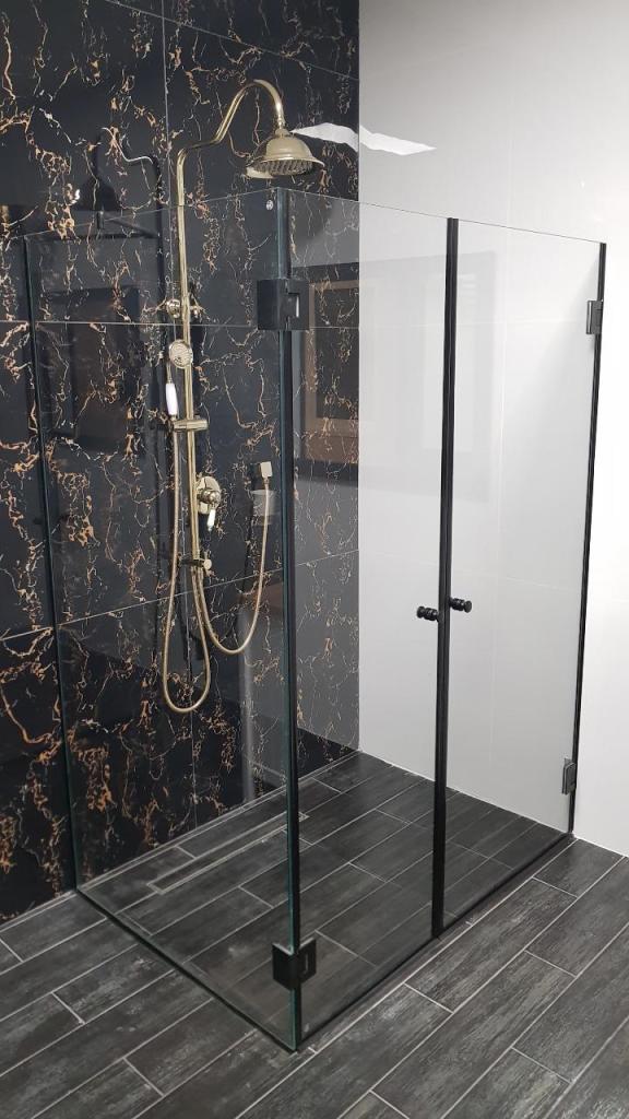 שקופים עולם של זכוכיות שקופים עולם של זכוכיות