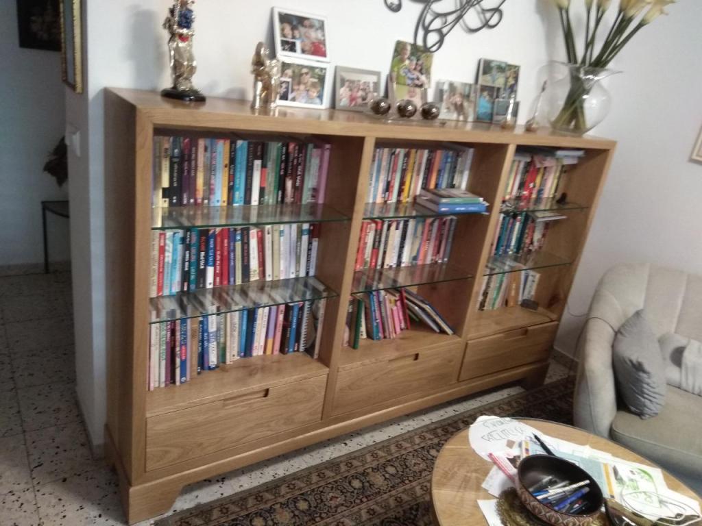 נגריית אדר נגריית אדר