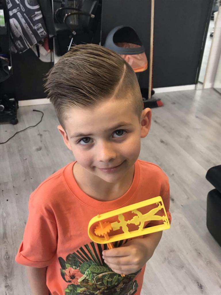 Roi hair design Roi hair design