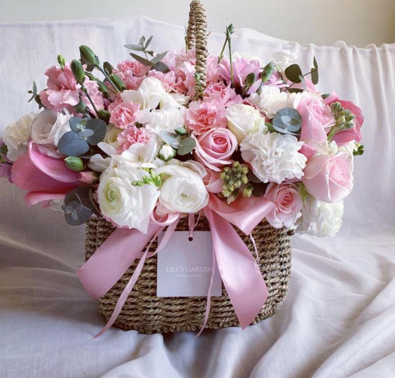 Lily's Garden Lily's Garden