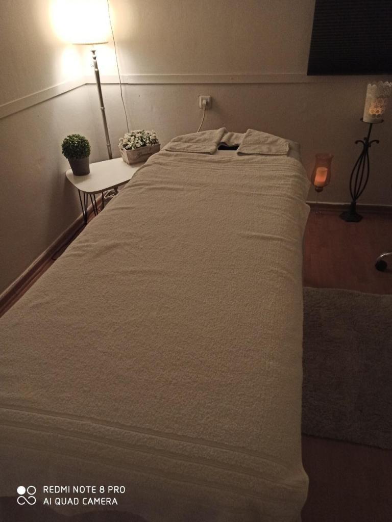 עץמהות רוזית איתן עץמהות רוזית איתן