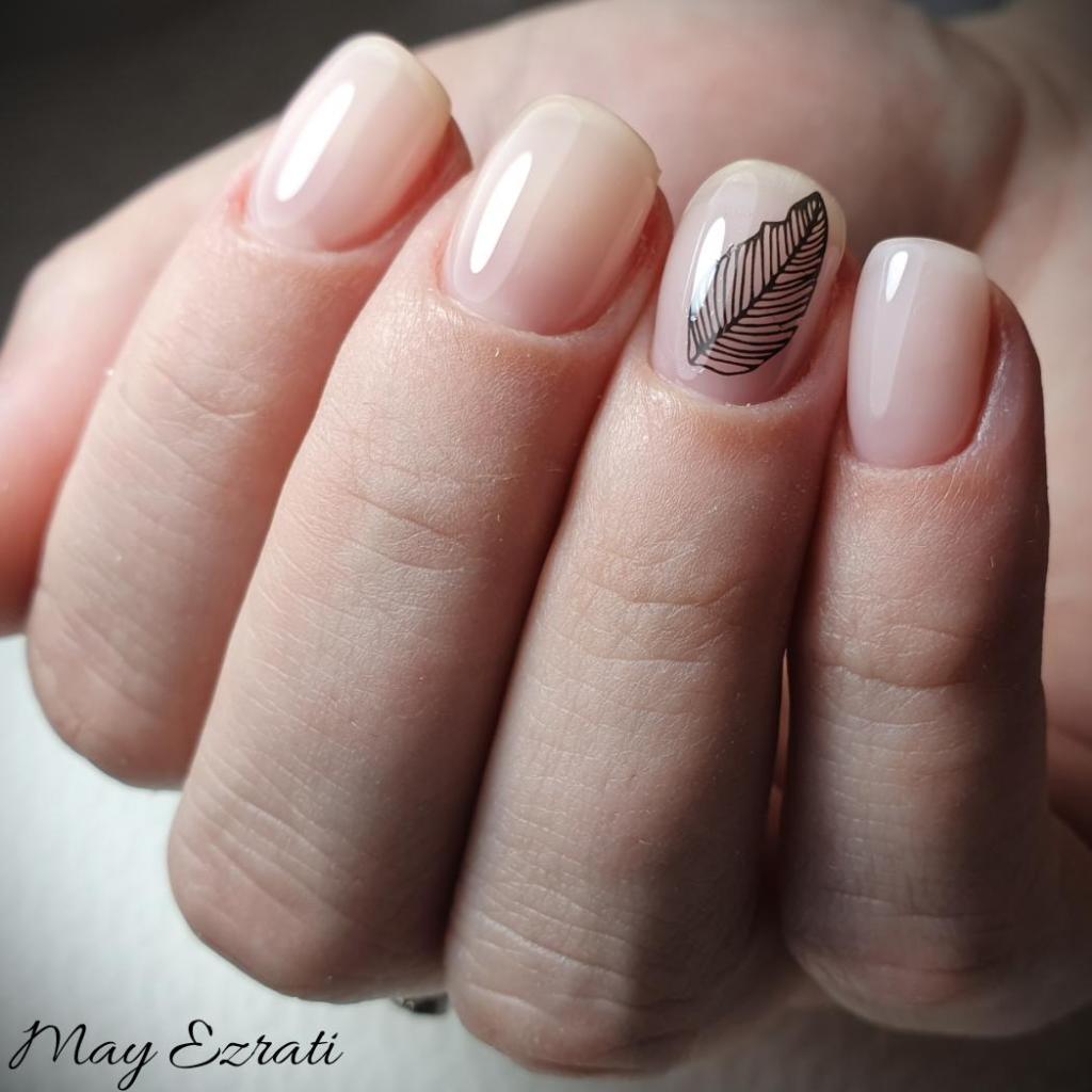 לק ג'ל ופדיקור רפואי לק ג'ל ופדיקור רפואי