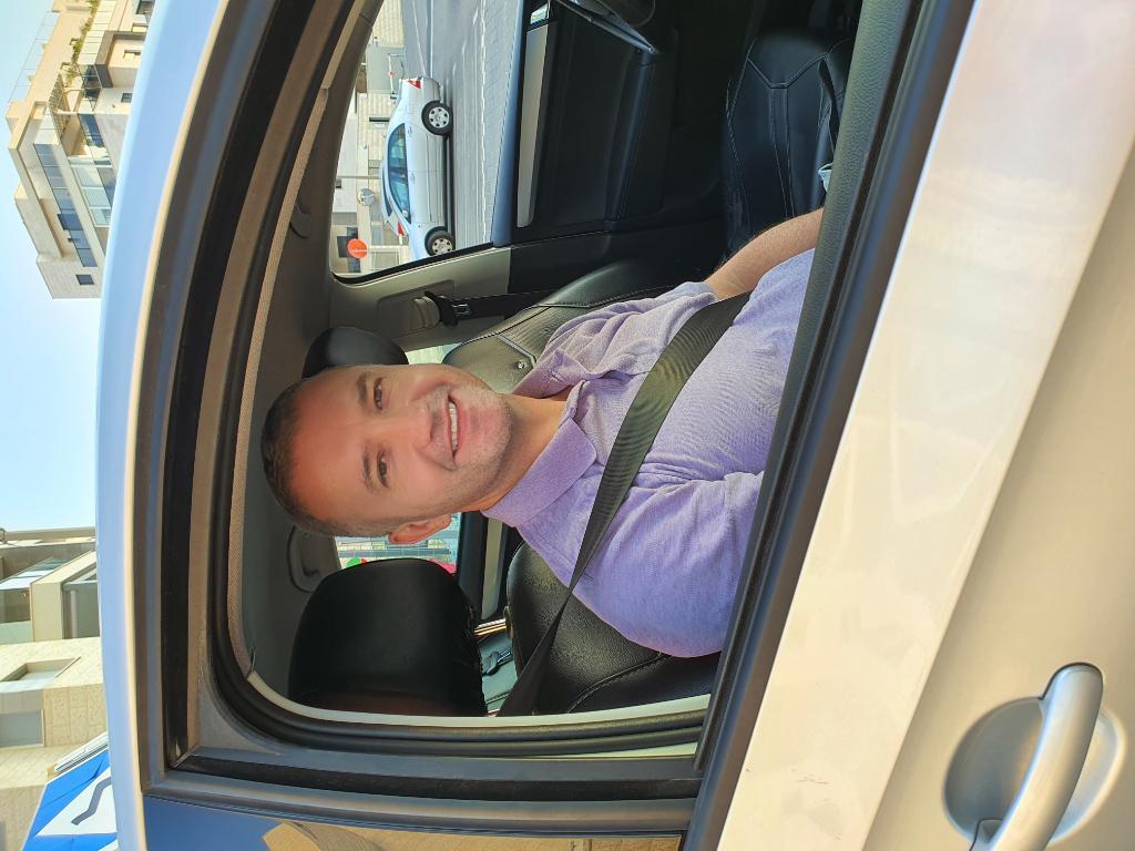 מורה לנהיגה יניב קרניאל מורה לנהיגה יניב קרניאל