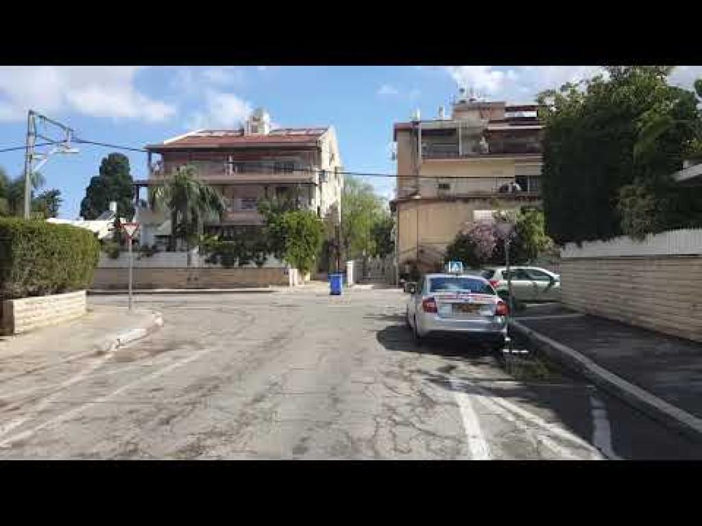 מורה לנהיגה יניב קרניאל מורה לנהיגה יניב קרניאל