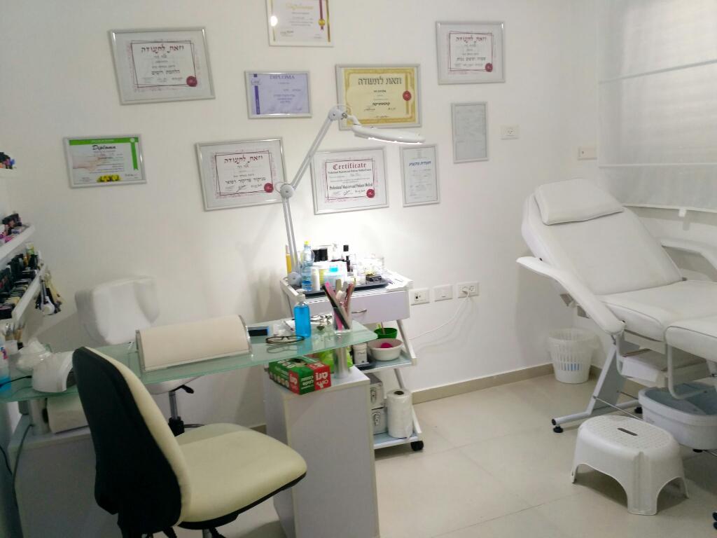 אלה דור אלה דור