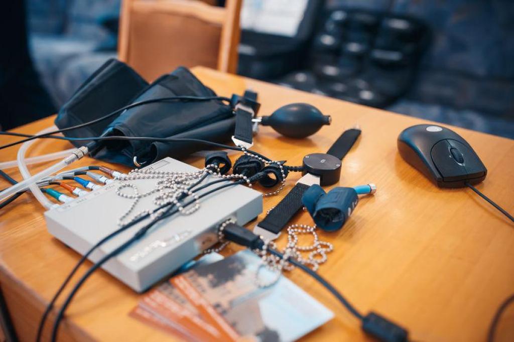 בר פוליגרף בר פוליגרף