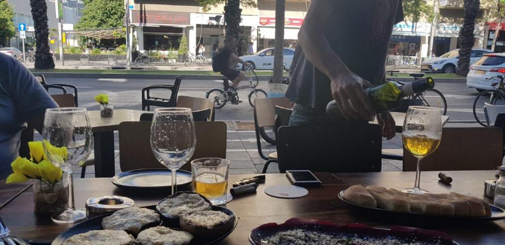 שולי לוצי שולי לוצי