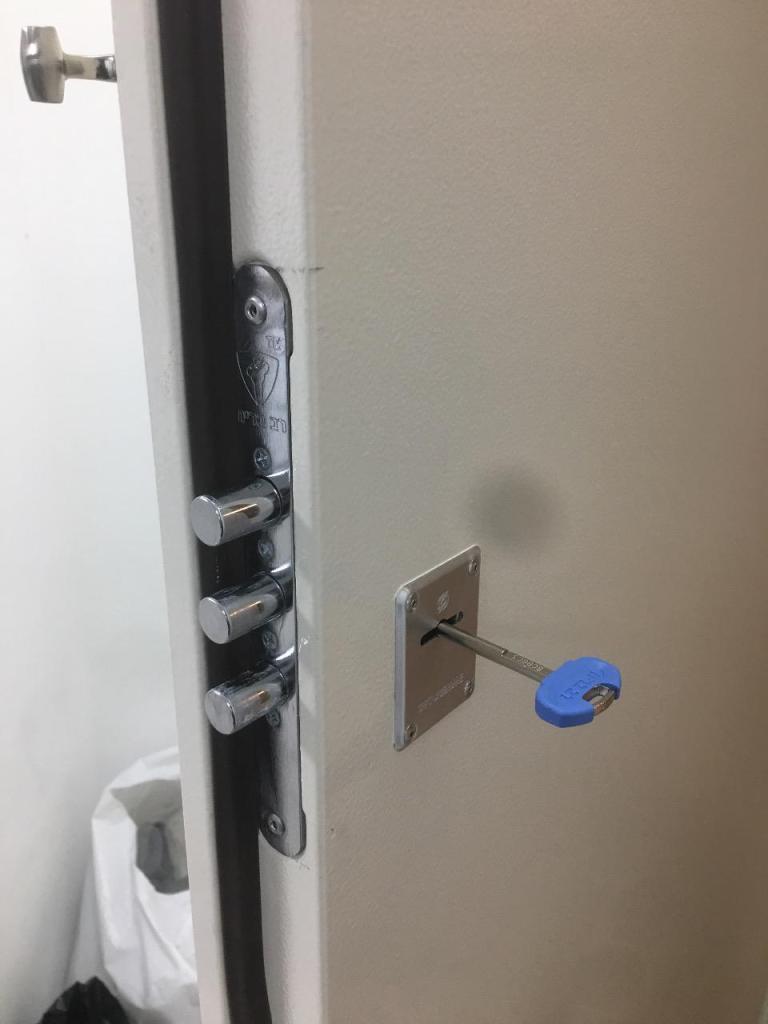 לישי המנעולן לישי המנעולן