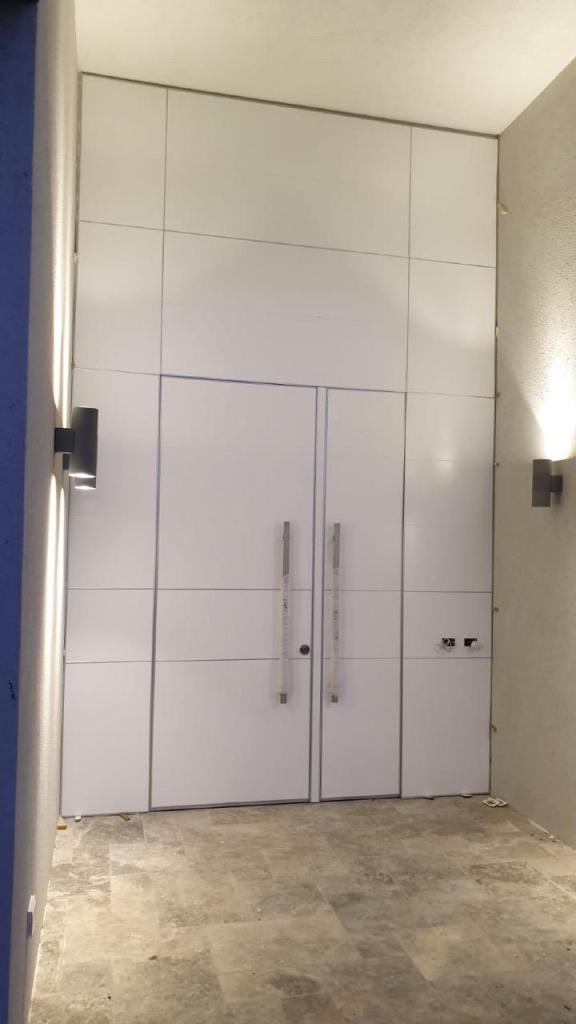 נחמן דלתות מעוצבות נחמן דלתות מעוצבות