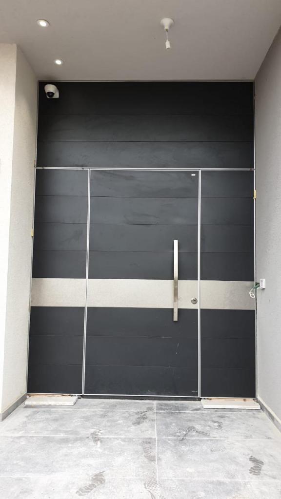 נחמן דלתות מעוצבות נחמן דלתות מעוצבות