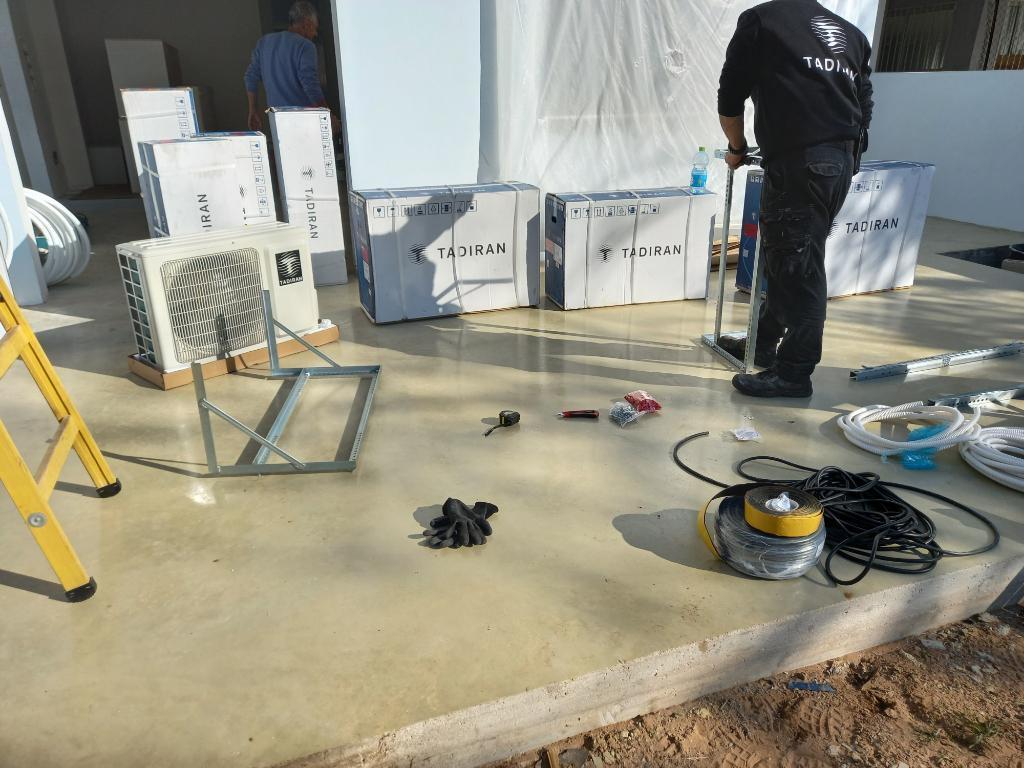 רום קור מיזוג אוויר רום קור מיזוג אוויר