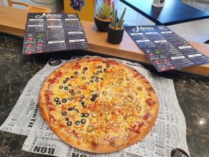 פיצה אדיס Eddis Pizza