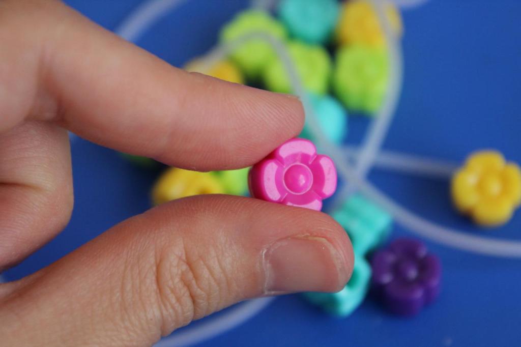 ענת בזק ענת בזק