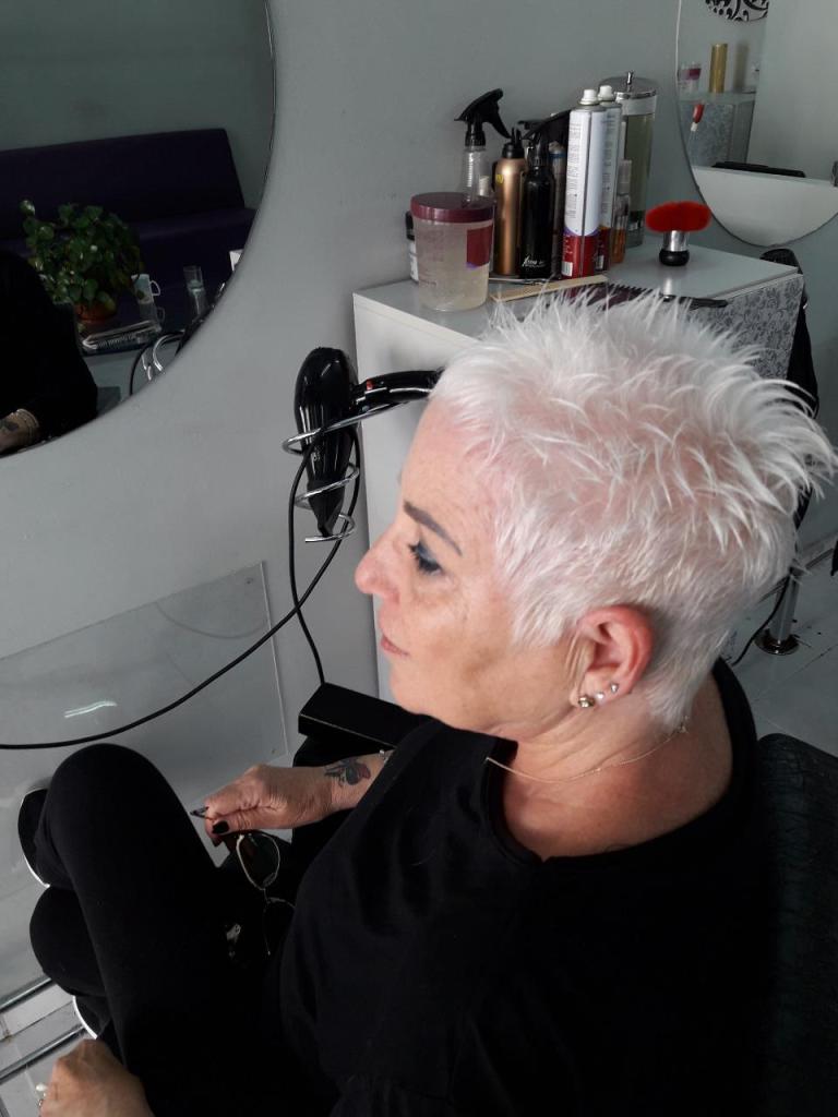 יהודה עיצוב שיער יהודה עיצוב שיער