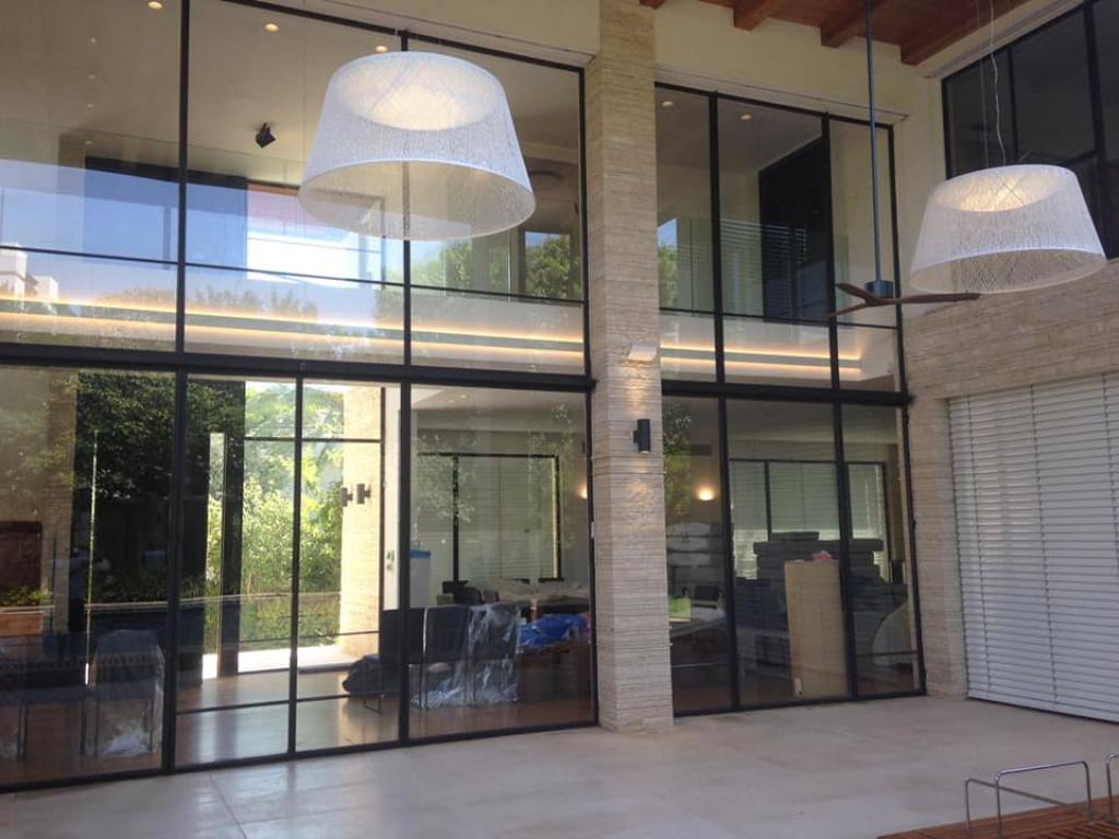 M.n חלונות נקיים M.n חלונות נקיים