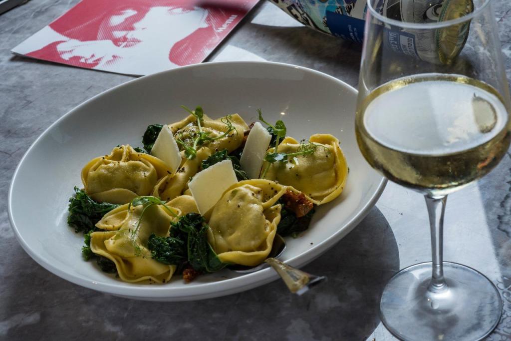 fratelli פראטלי fratelli פראטלי