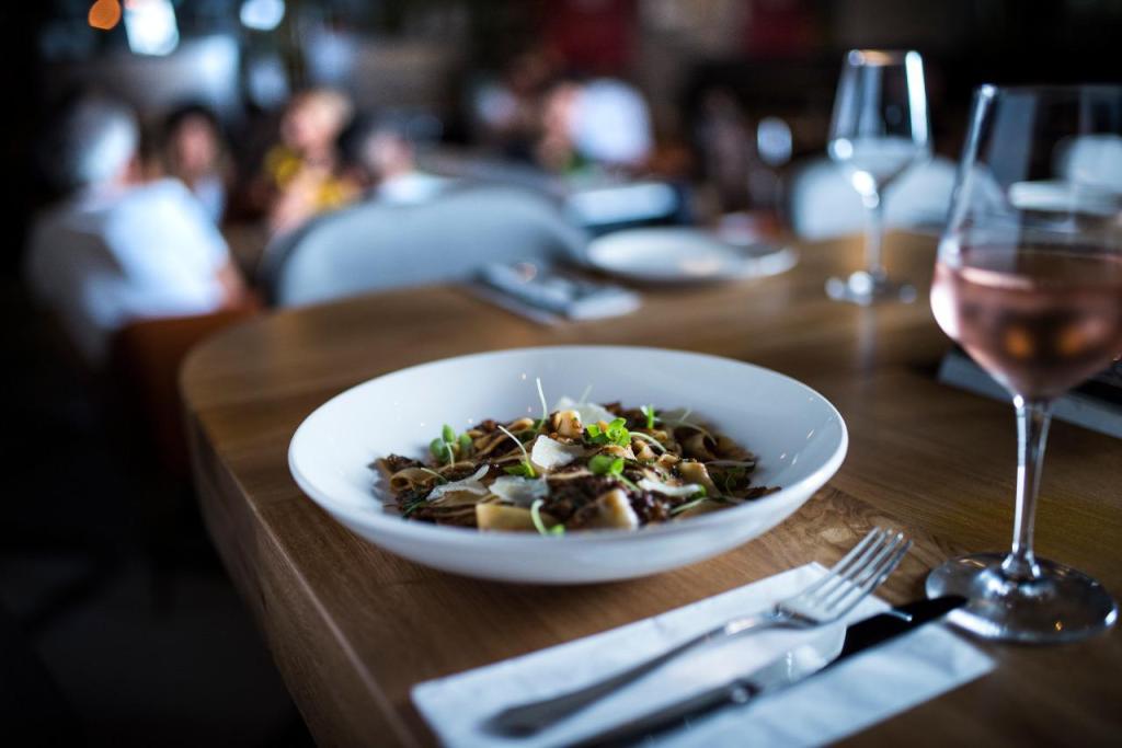 fratelli פראטלי fratelli פראטלי