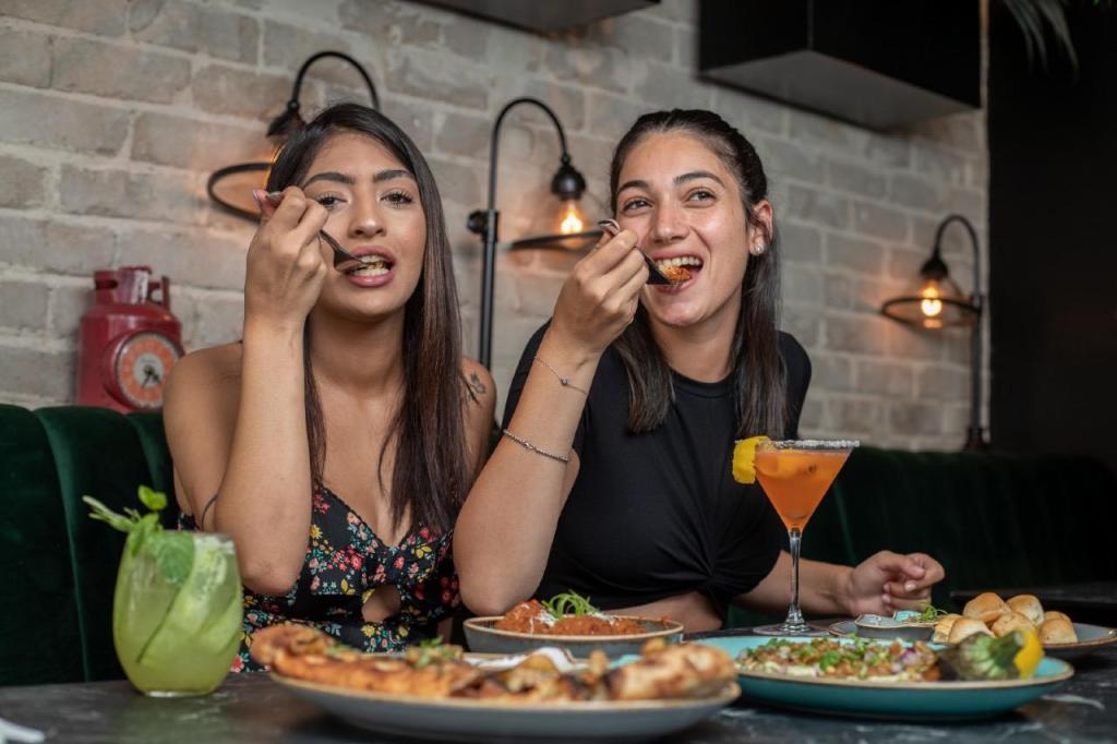 להלה LaLa להלה LaLa