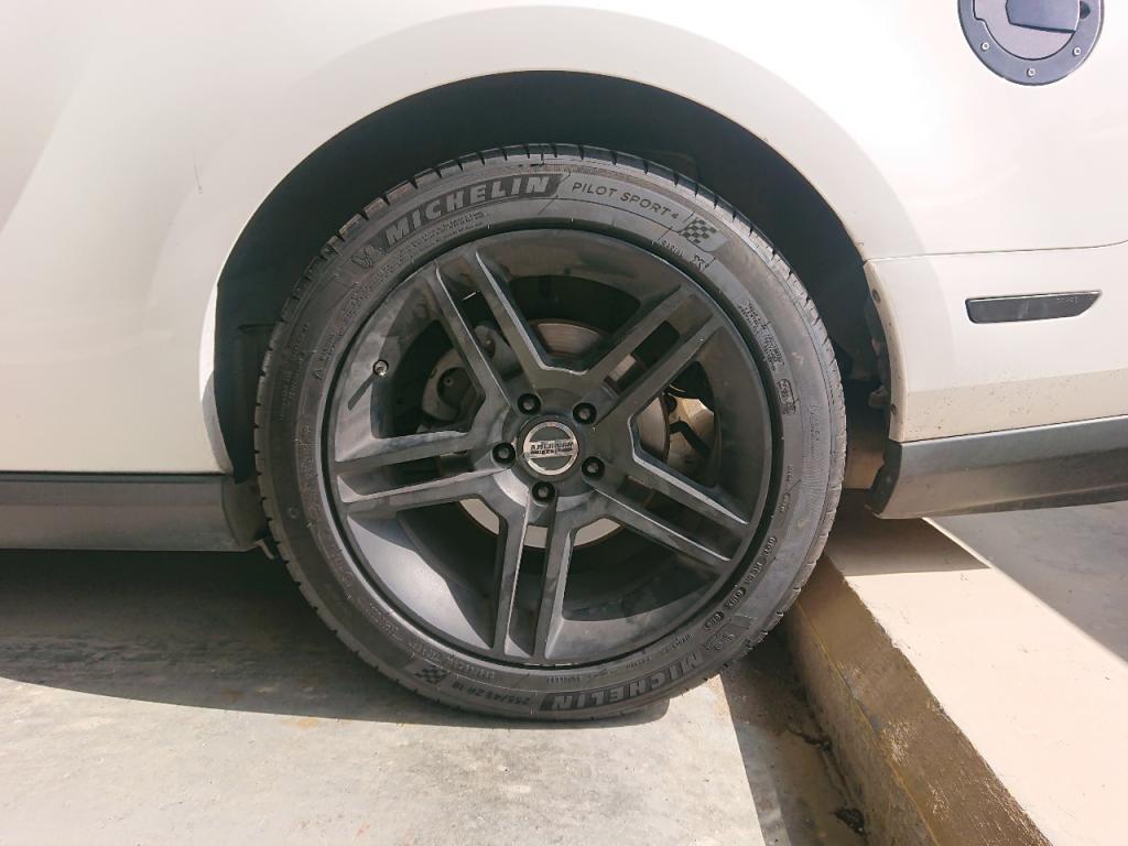 צמיגי אור צמיגי אור