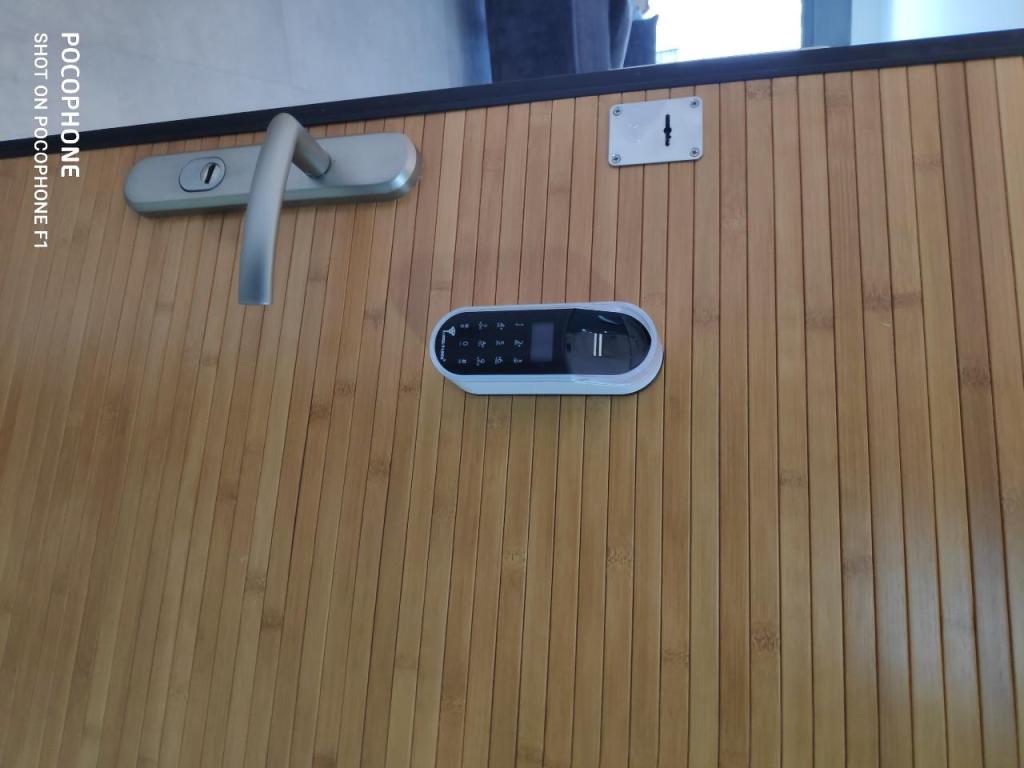 מנעולן מיכאל נעים מנעולן מיכאל נעים