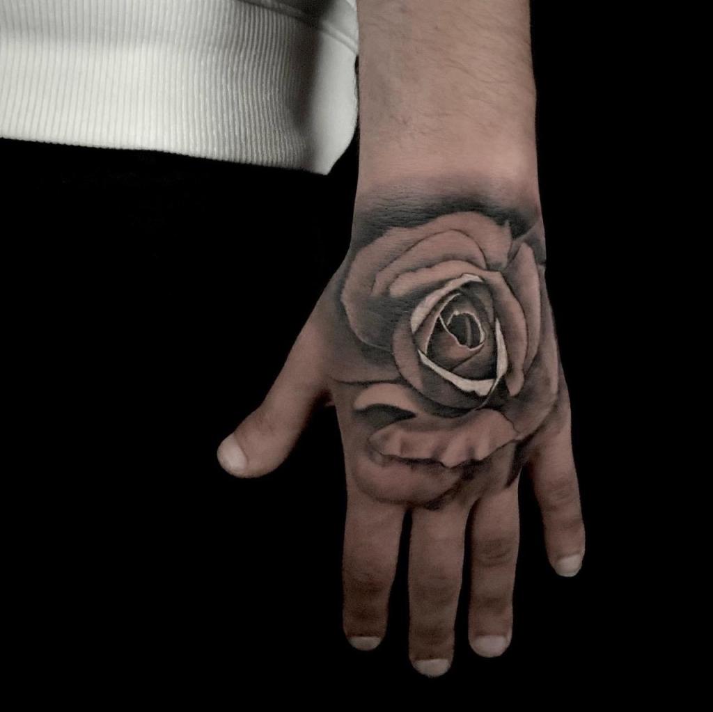 Boom tattoo & piercing Boom tattoo & piercing