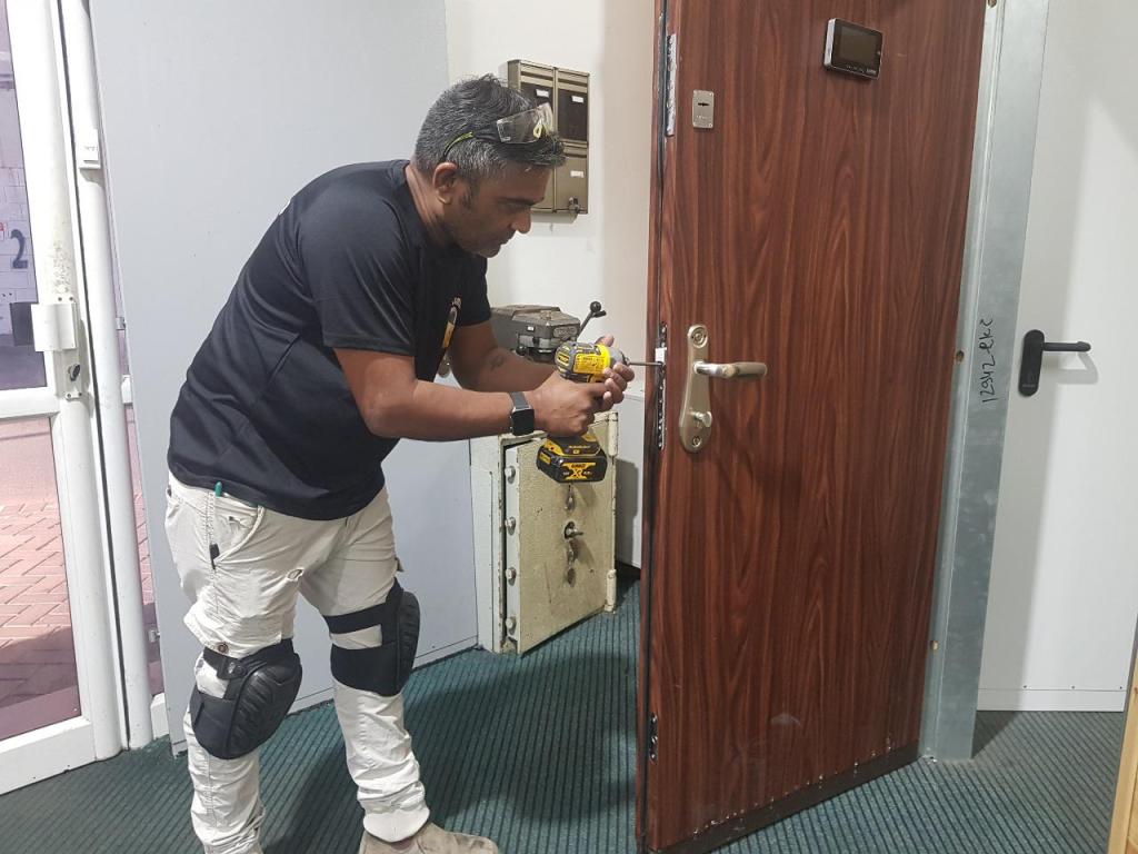 אבנר סולומון אבנר סולומון