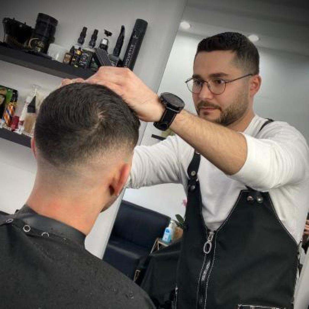 רעיה ורונן עיצוב שיער רעיה ורונן עיצוב שיער