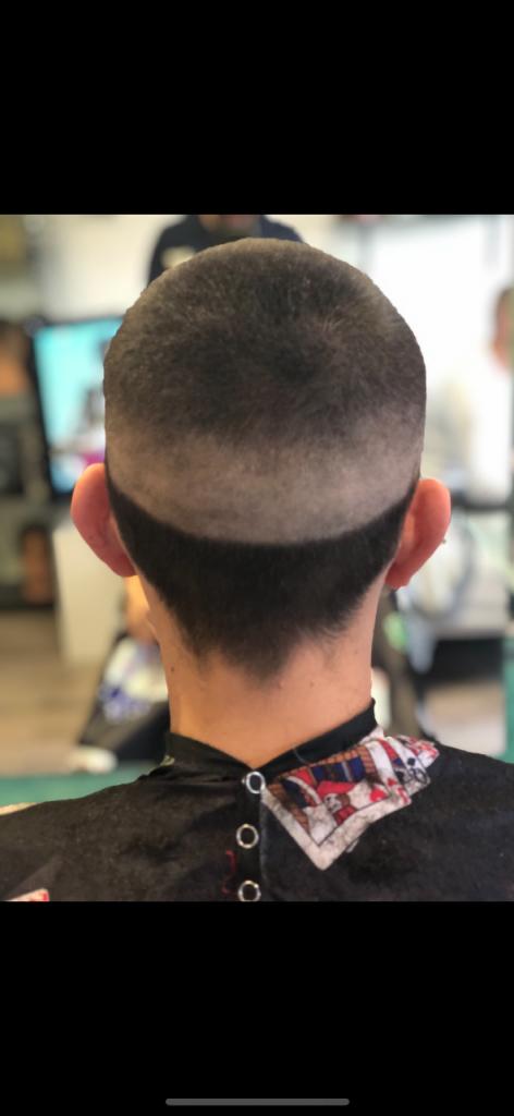 MR Barber Shop MR Barber Shop