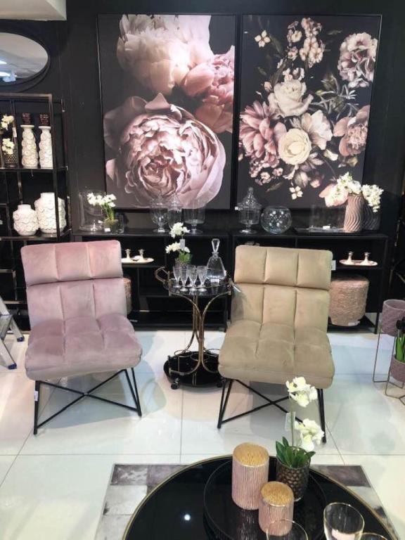 אורנה מתנות ועוד... אורנה מתנות ועוד...