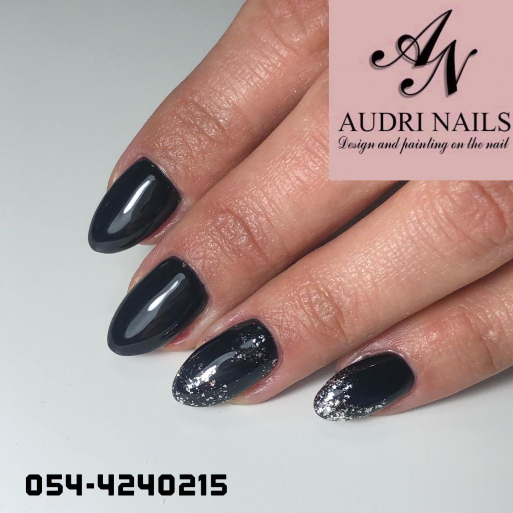 Audri nails חיה Audri nails חיה