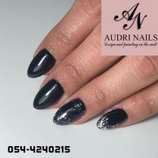 Audri nails חיה