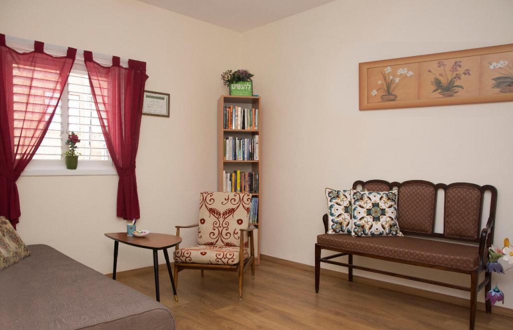 ד"ר ליאורה שיפטן ד"ר ליאורה שיפטן