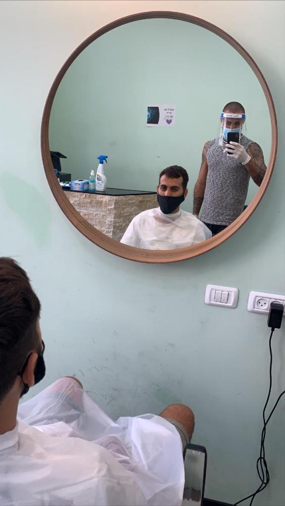 B.C מספרה חברתית B.C מספרה חברתית