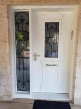 דלתות האחוזה