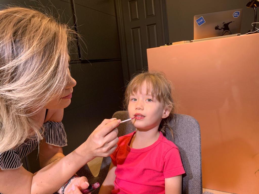 Makeup Land Makeup Land